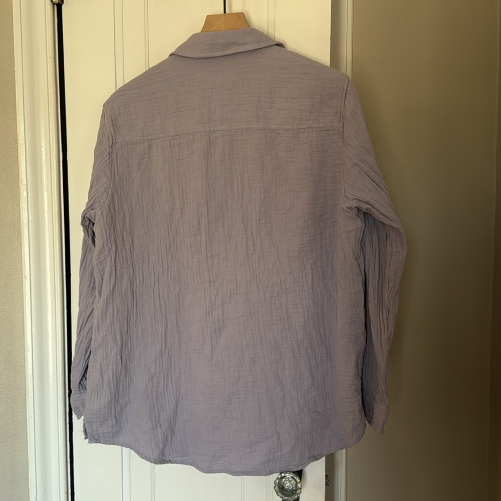 Universal Threads Women’s Buttondown - Size Large - image 5